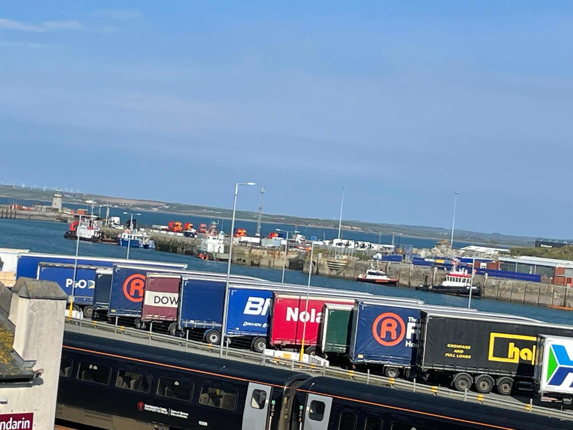 Hotel Harbour Watch Holyhead Exteriér fotografie